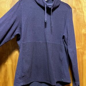 Women’s LL Bean Sweatshirt
